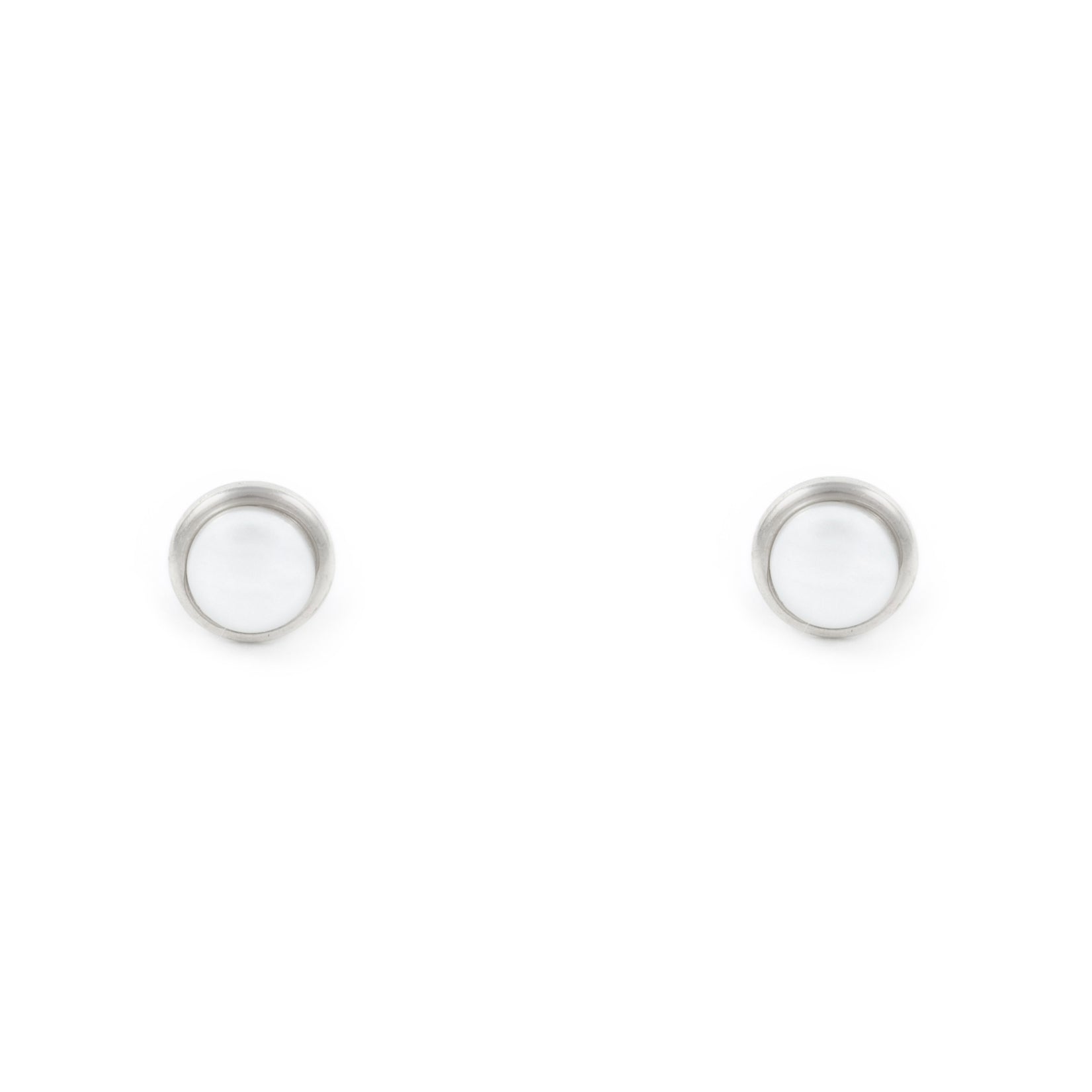 Pendientes Plata de Ley Perla Redonda Shell 6 mm Brillo