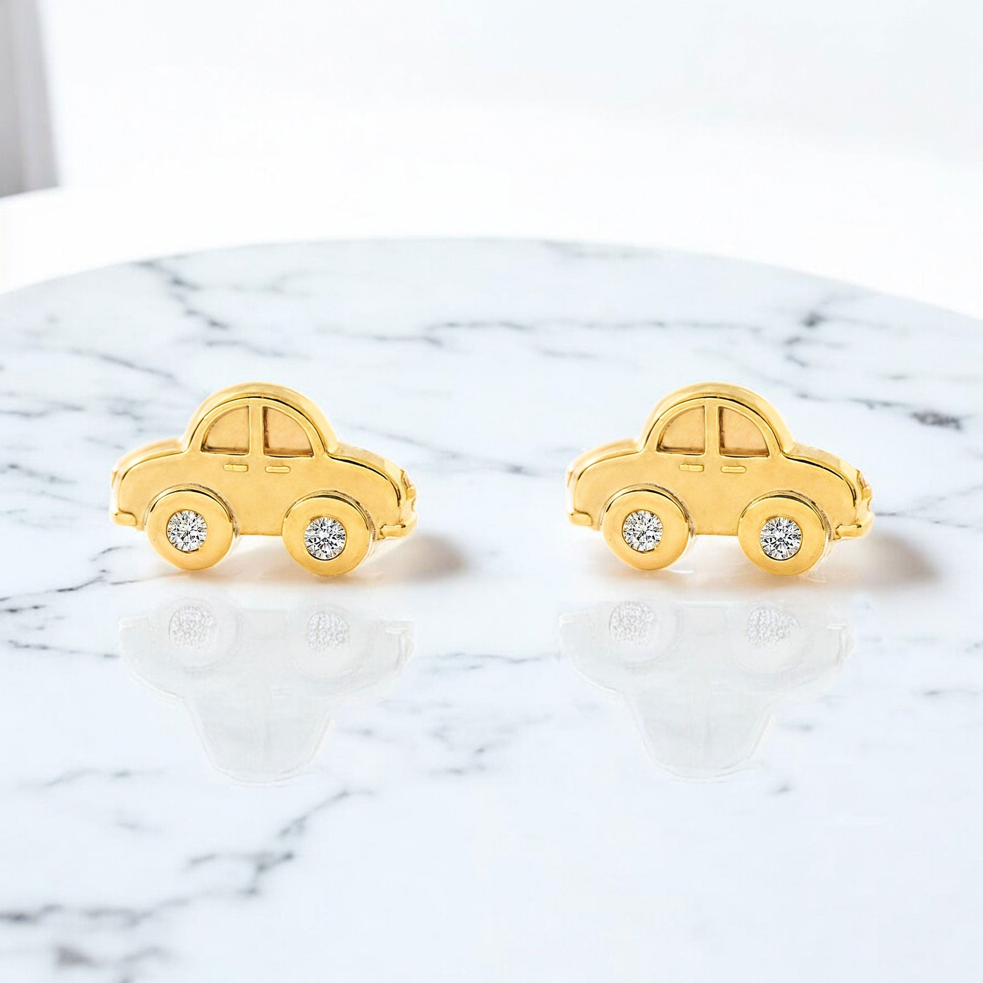 9K Yellow Gold Girl's Earrings with Shiny Zirconia Car