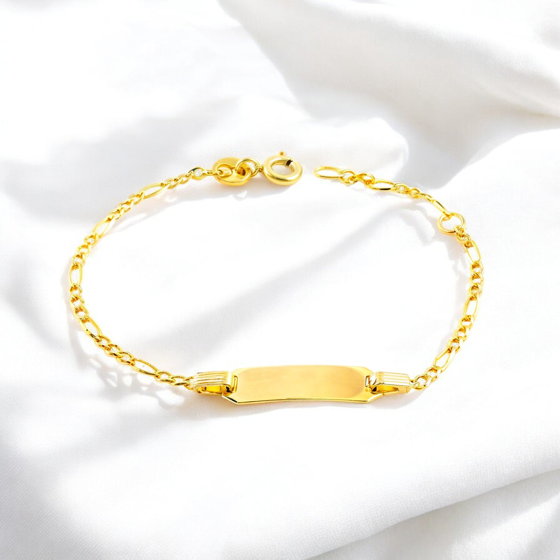 Pulsera Niña Oro Amarillo 9K Personalizada Esclava Barbada 3x1 Brillo 14 cm