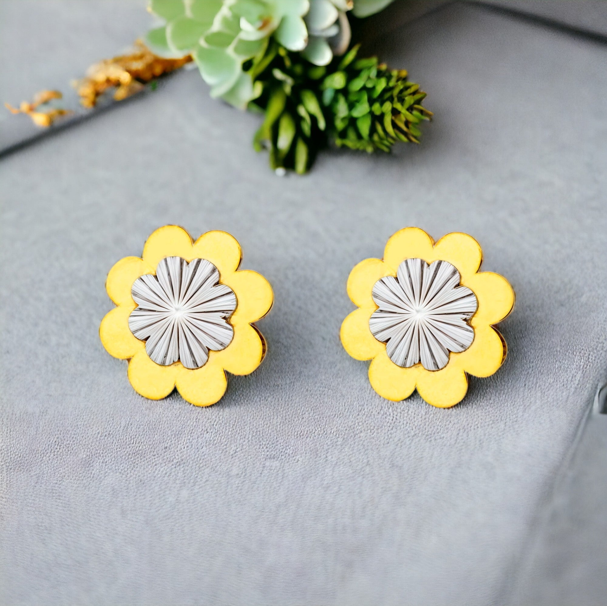 Pendientes Niña Oro Bicolor 9K Flor Texturado