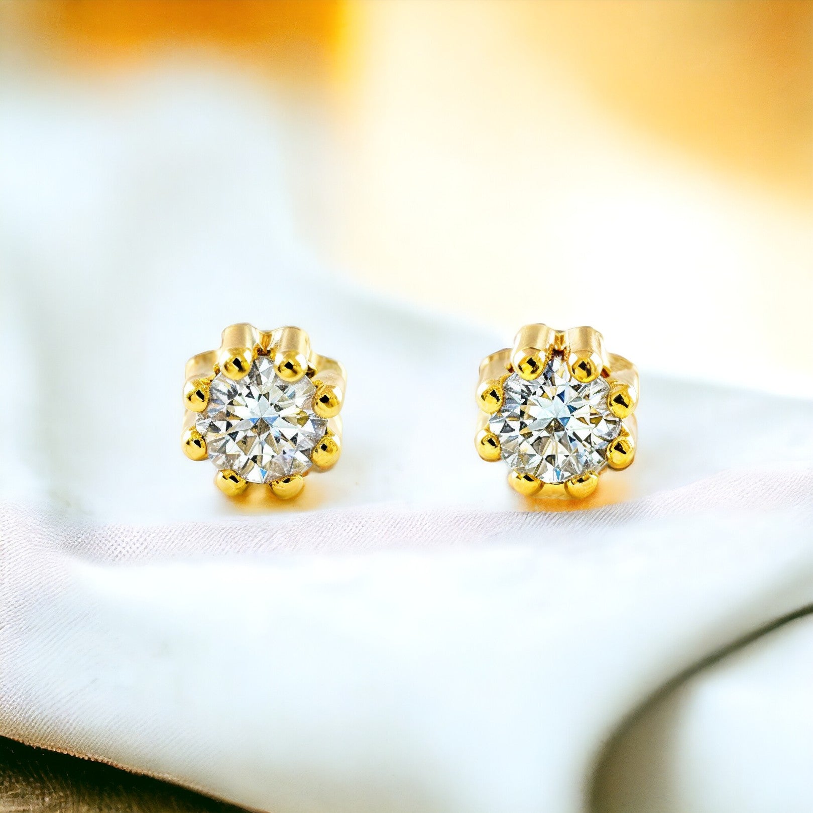 Pendientes Bebe-Niña Oro Amarillo 9K Redondo Circonita Brillo