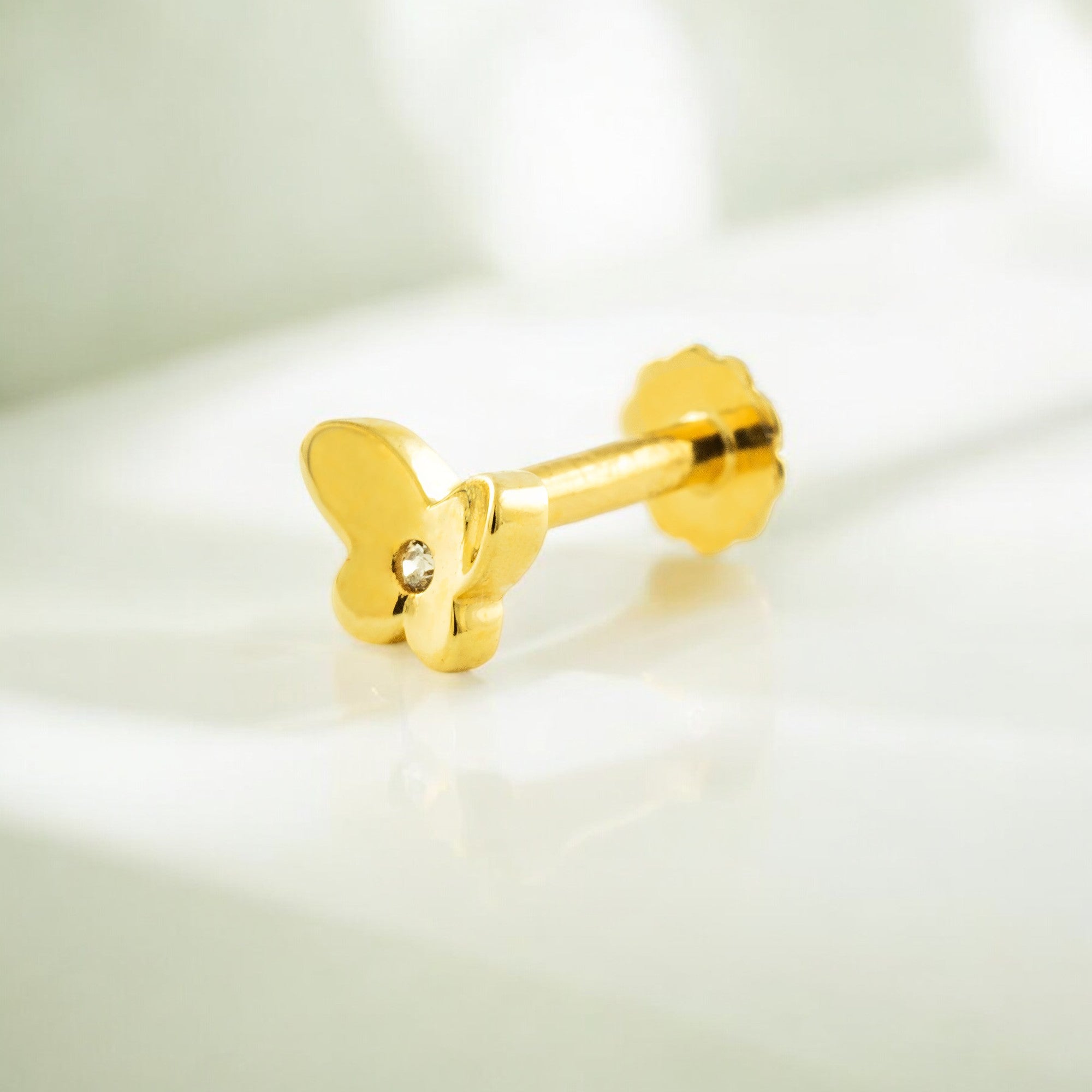 Piercing Oro Amarillo 9K Cartilago Mariposa Circonita Brillo