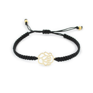 Pulsera macrame negro con Flor en plata dorada