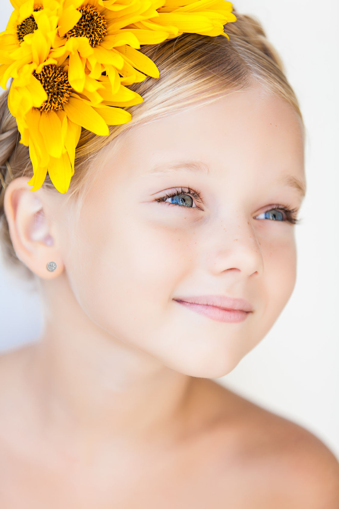 Pendientes Bebe o Niña Oro Blanco Redondos con circonitas