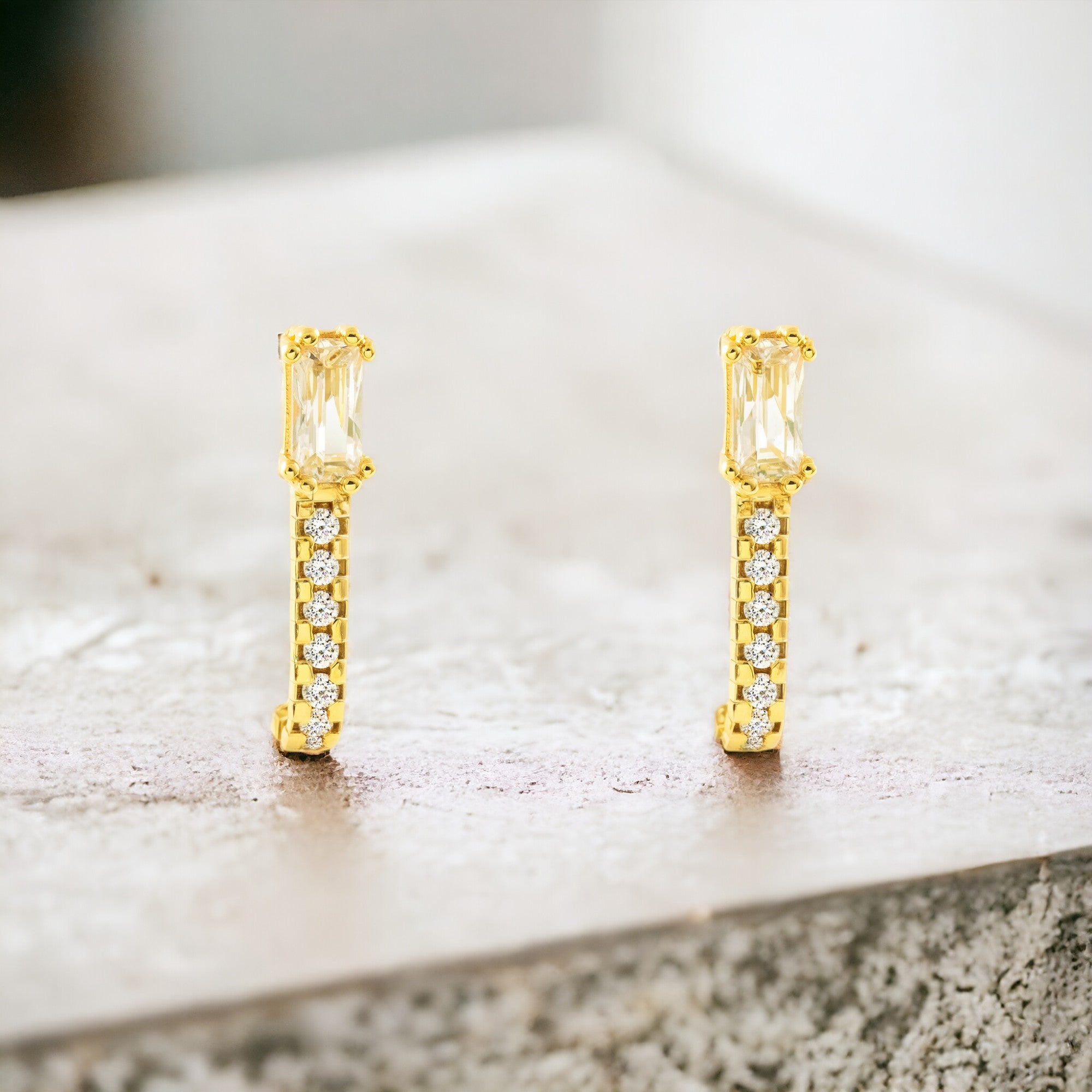 Pendientes Mujer Oro Amarillo 9K Baguette Circonitas Brillo